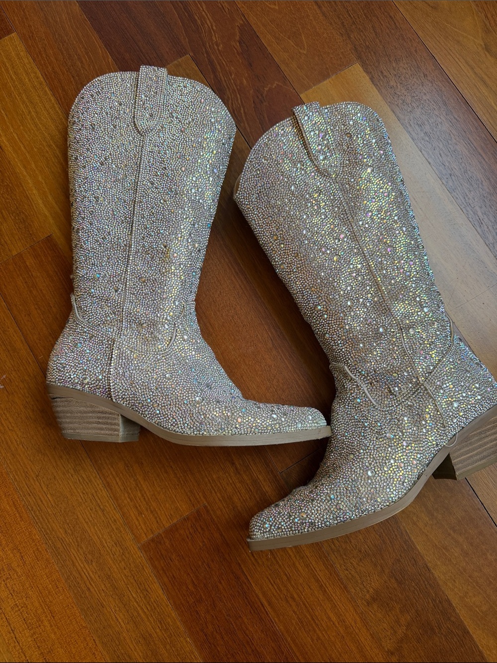 Betsey Johnson  Dalas rhinestone Crystal Embellished Cowboy Boots 7